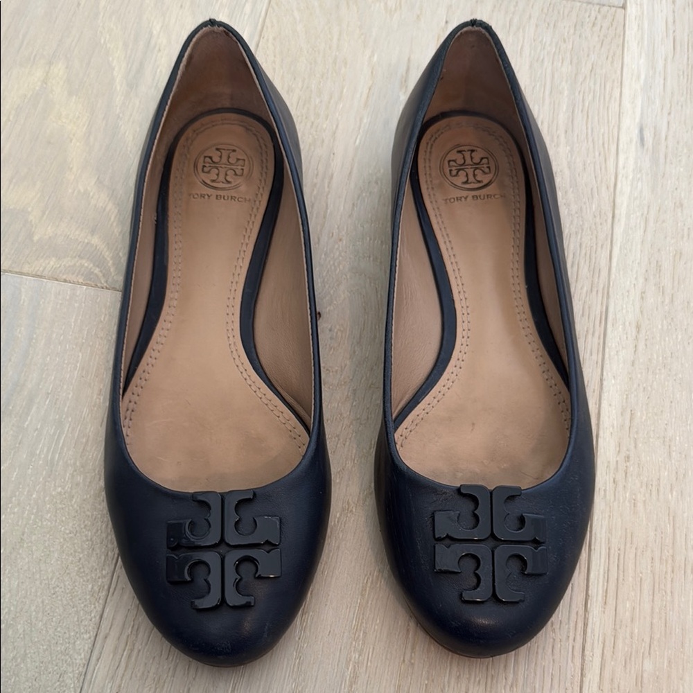 Tory Burch Navy Women's Flats